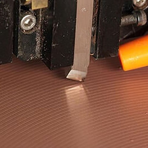 Устройство за корекция на скута